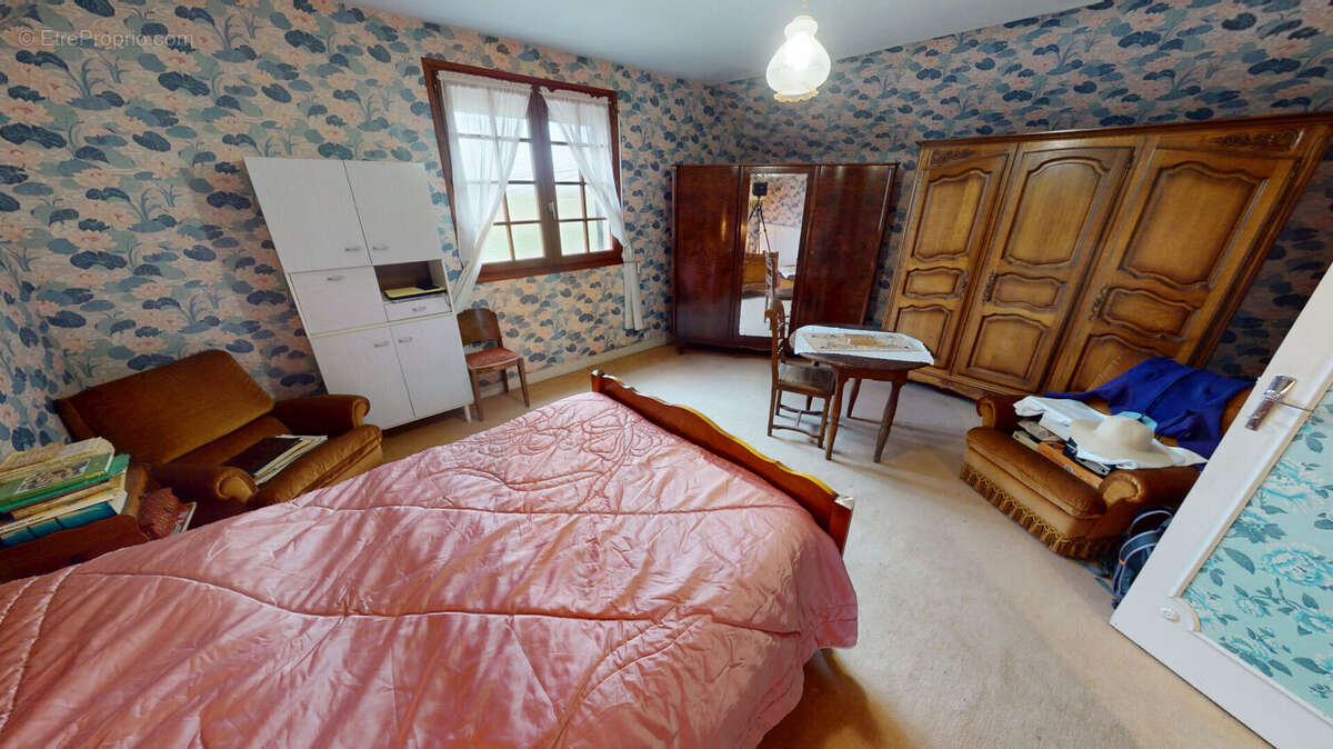 Maison à NOYERS-BOCAGE