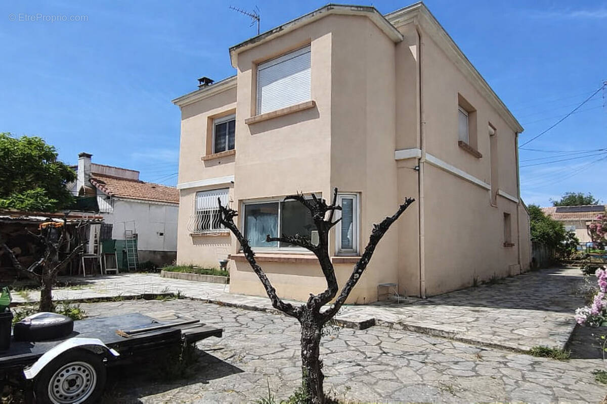 Maison à SAINT-MARTIN-DE-VALGALGUES