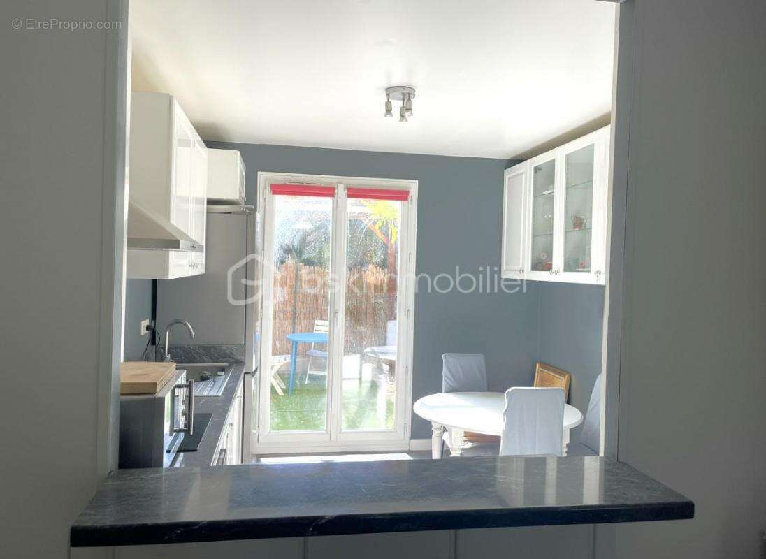 Maison à VILLEPREUX