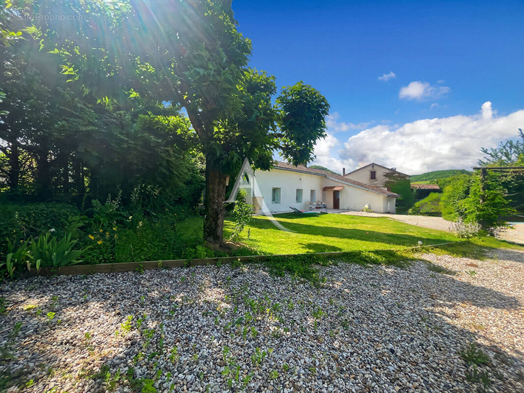 Maison à TOURNON-D&#039;AGENAIS