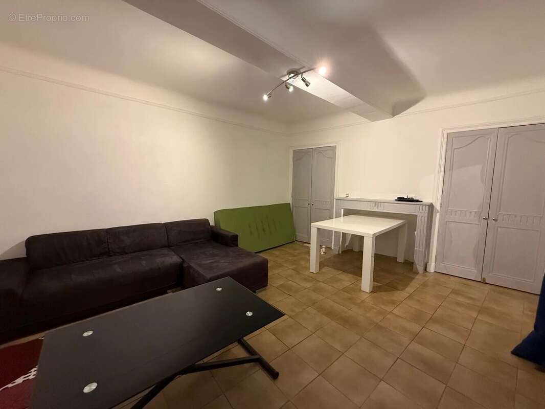 Maison à SAINTE-ANASTASIE-SUR-ISSOLE