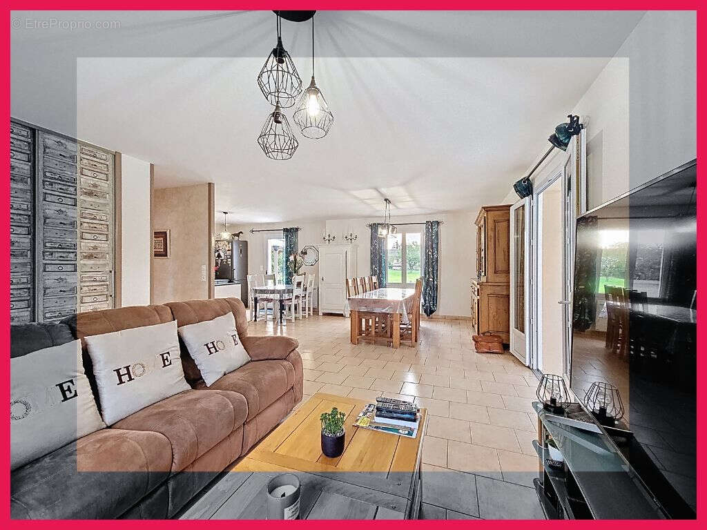 Maison à SAINT-VICTEUR