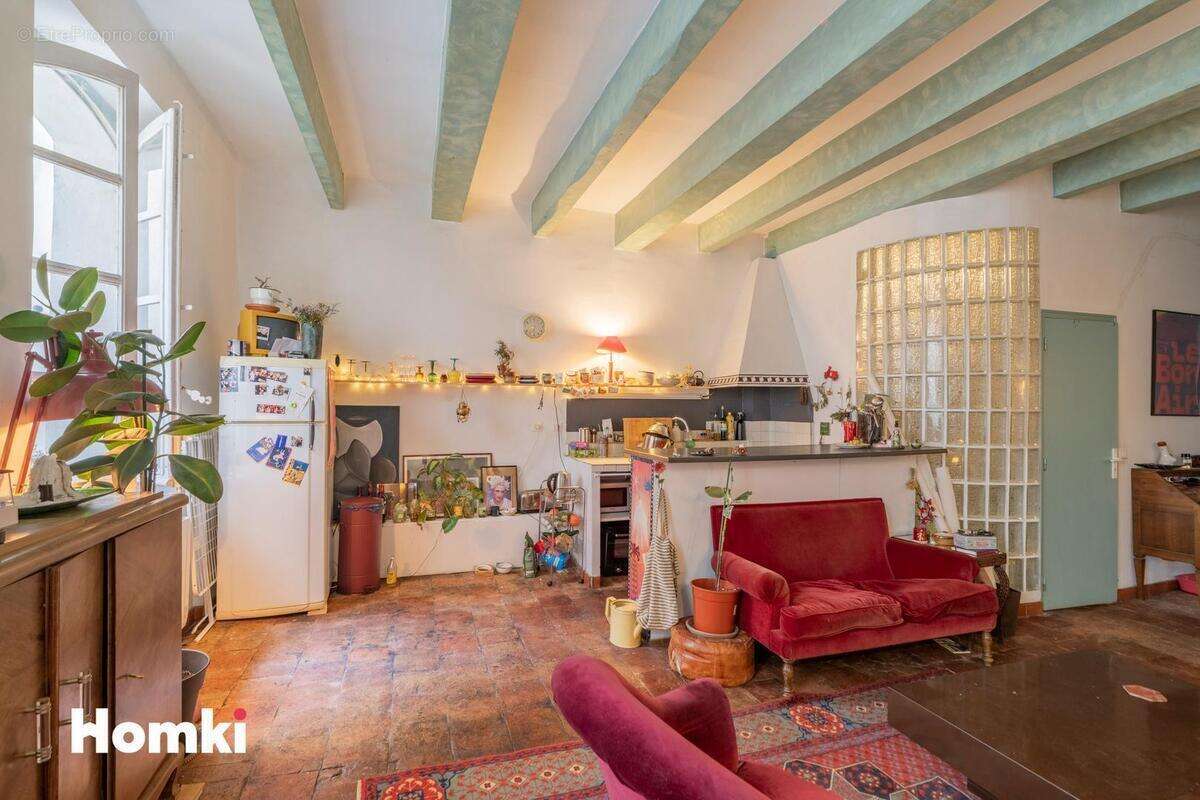 Appartement à MARSEILLE-7E
