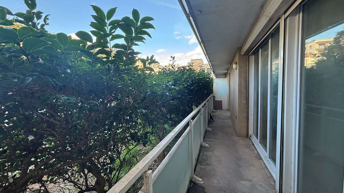 Appartement à PORT-DE-BOUC