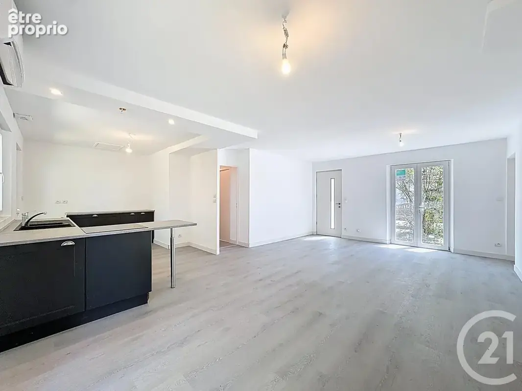 Maison 4 pièces 93 m² à vendre à La Ferte-Saint-Aubin (45240) - photo 2