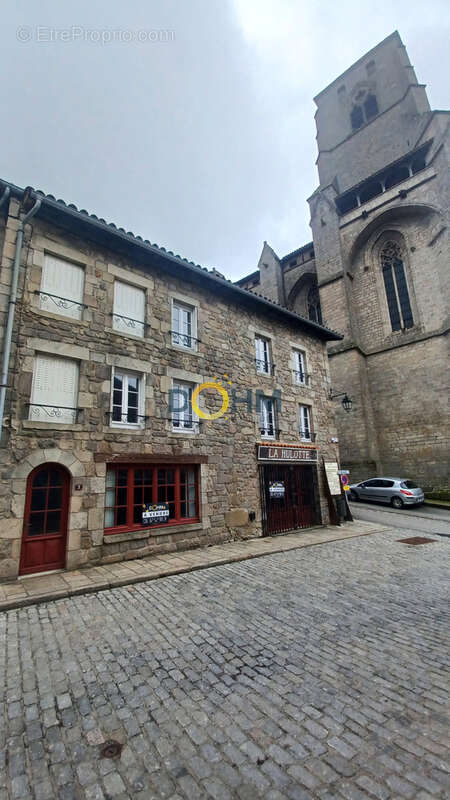 Appartement à LA CHAISE-DIEU