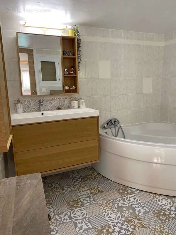 Maison à PUGET-THENIERS