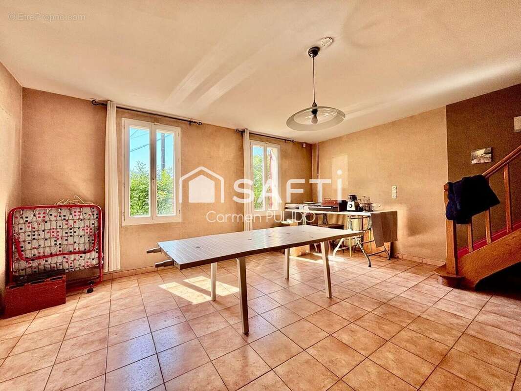 Maison 140 m² à Saint-Magne-De-Castillon  - photo 5
