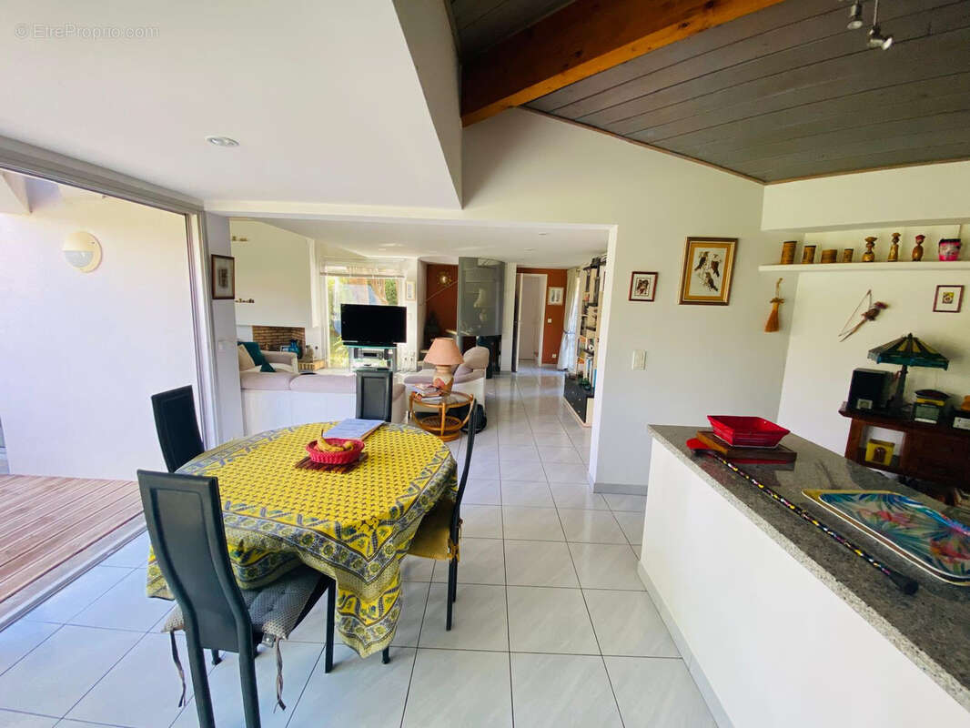 Maison à SAINT-CYPRIEN