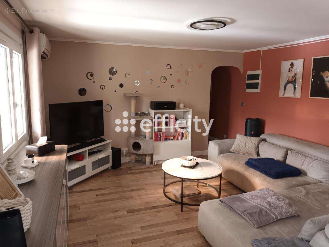 Appartement à GREASQUE