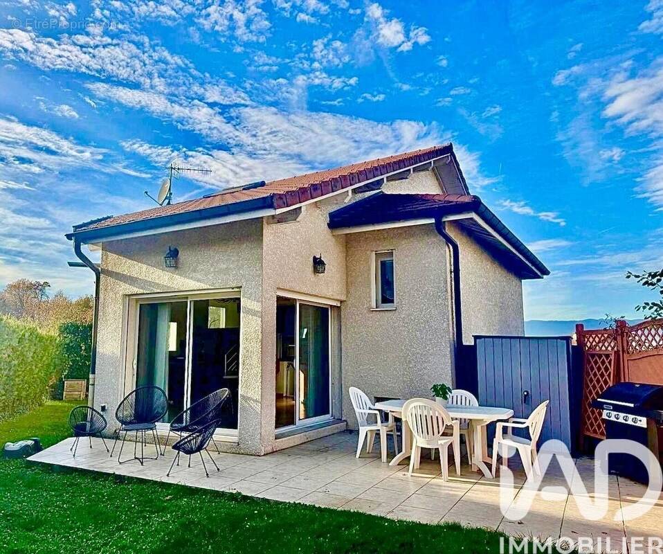 Photo 1 - Maison à VIRY