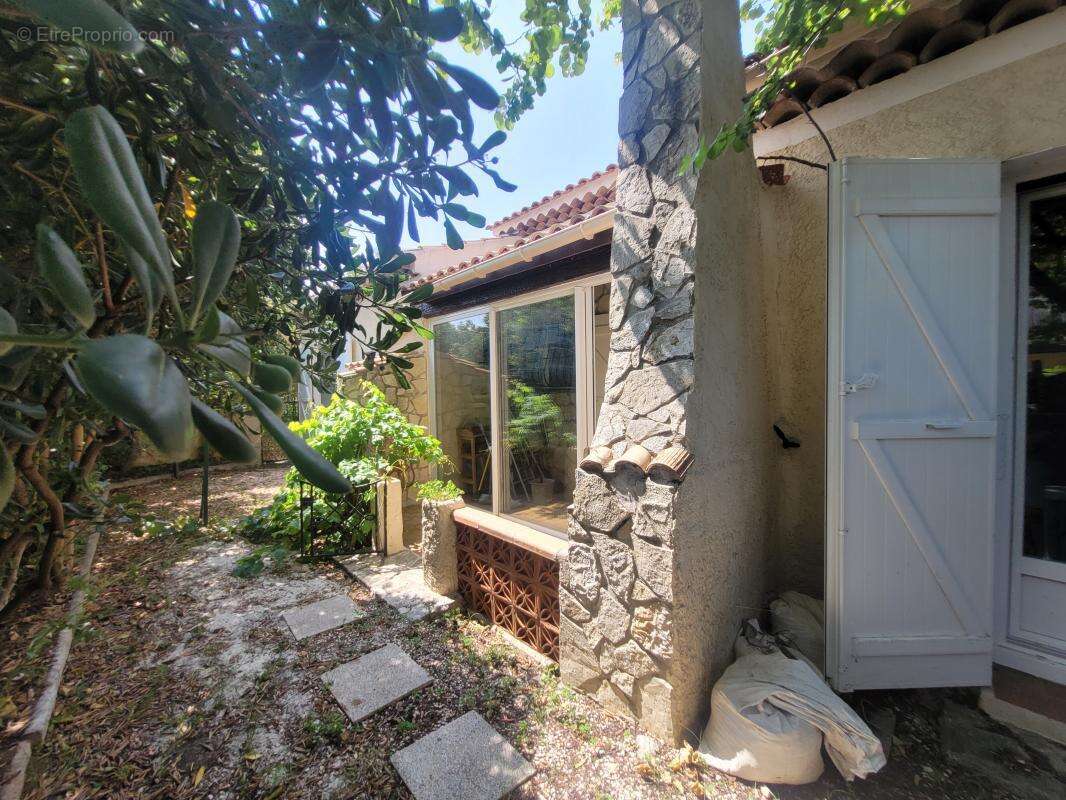 Maison à SIX-FOURS-LES-PLAGES