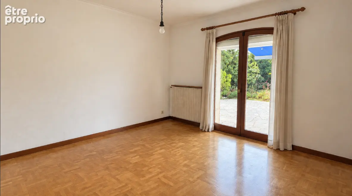 Demeure d'exception de 225 m² édifiée sur un terrain de 4 485 m² à Noailles - photo 13