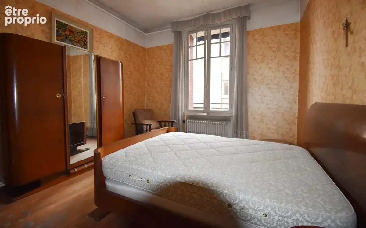 Vente à Vichy d'un grand T3 de 91 m², quartier République. - photo 10