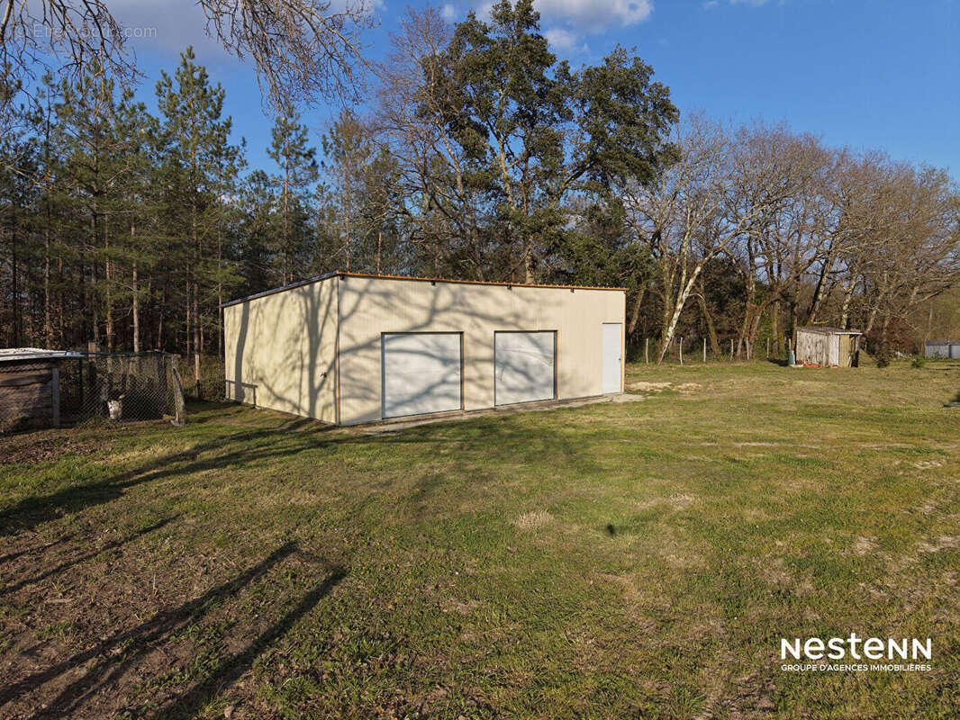Maison à SAINTE-MAURE-DE-PEYRIAC