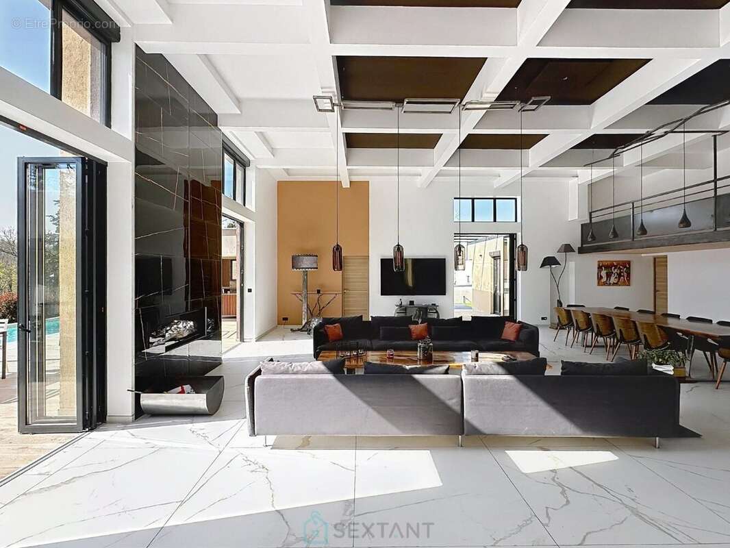 Maison à FONTAINEBLEAU