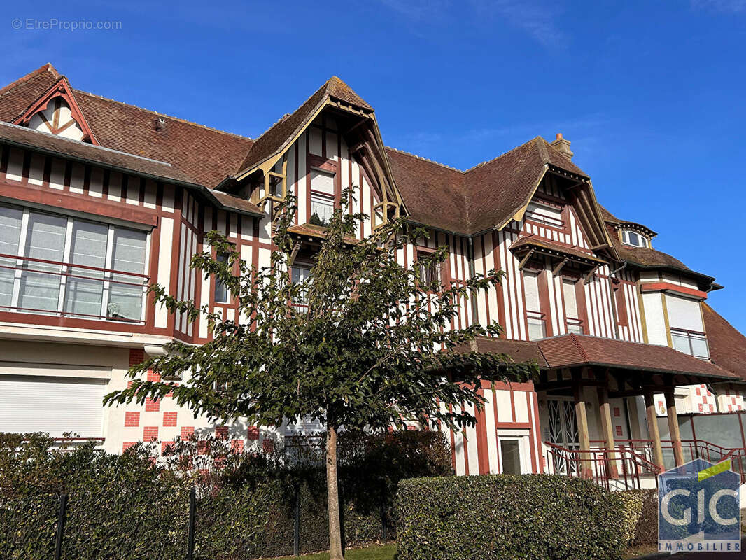 Appartement à BENERVILLE-SUR-MER