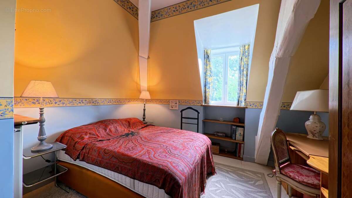 Maison à CHEVRY-COSSIGNY