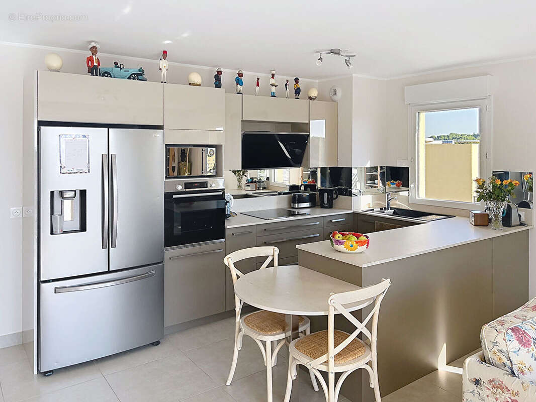 Appartement à VILLENEUVE-LES-AVIGNON