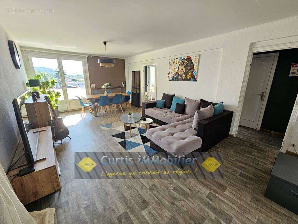 Appartement 83 m² à Firminy  - photo 2
