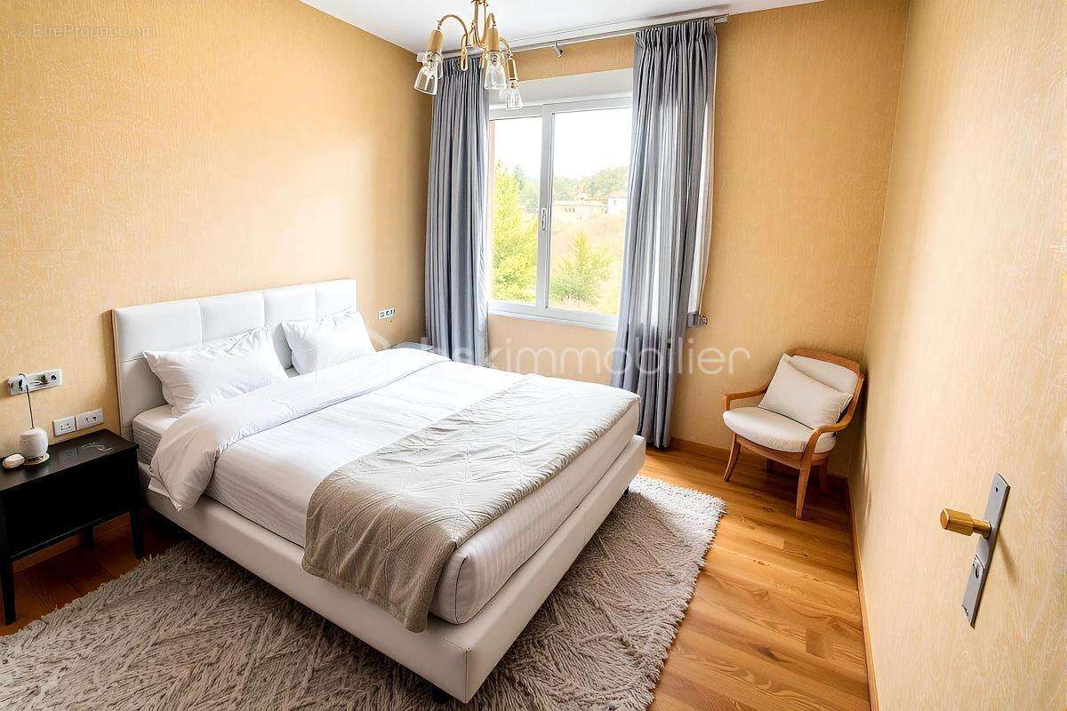 Appartement à SIX-FOURS-LES-PLAGES