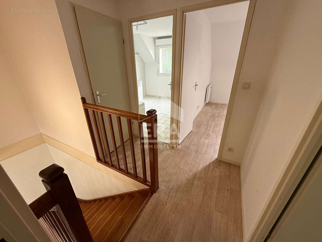 Maison à SAINT-JEAN-DE-BRAYE