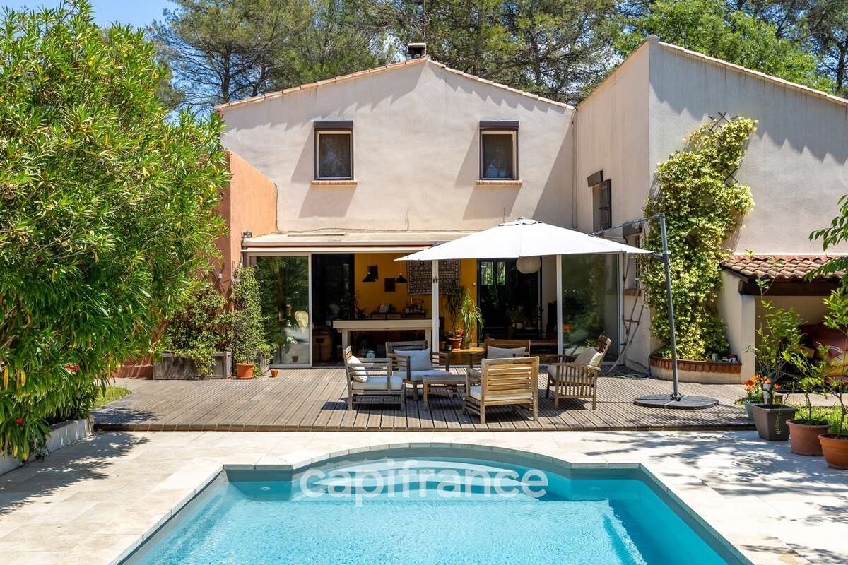 Maison à vendre 7 pièces avec T2 indépendant à Fuveau avec jardin - photo 11