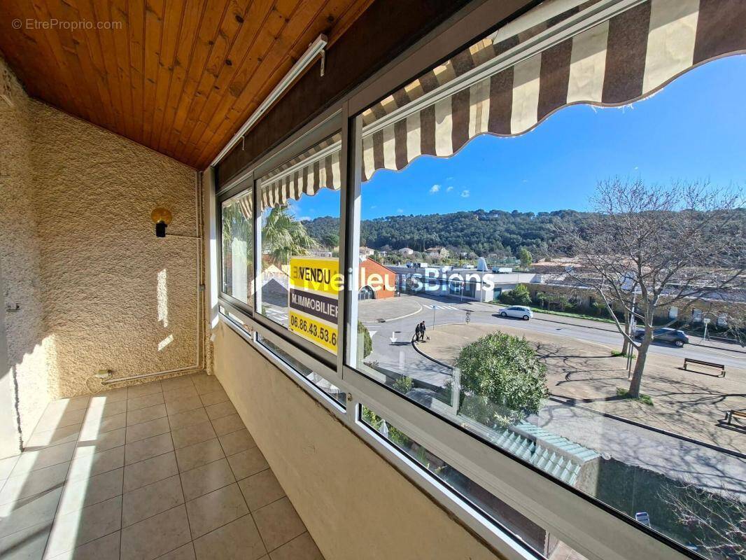 Appartement à SAINT-CYR-SUR-MER