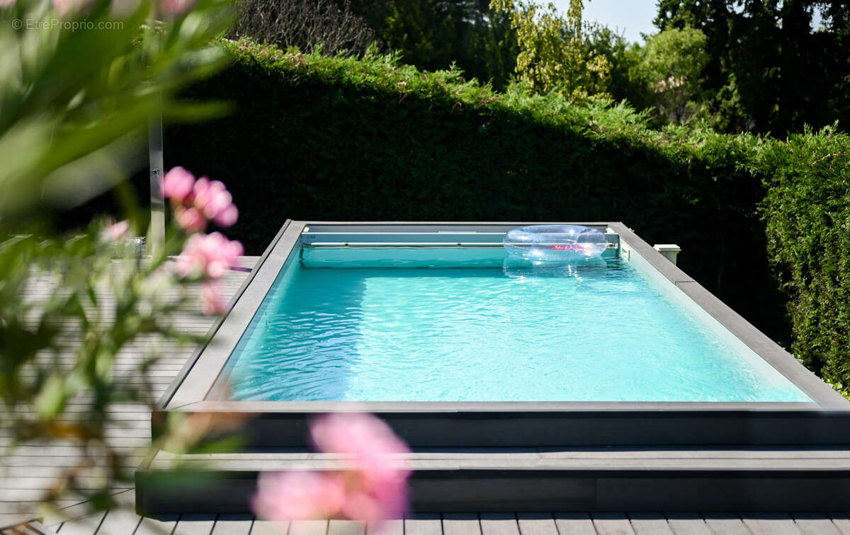 Maison à CHAMPAGNE-AU-MONT-D&#039;OR