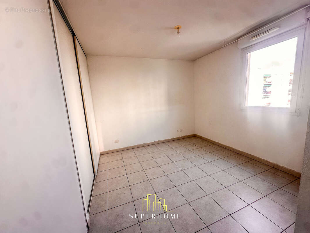 Appartement à MARSEILLE-9E