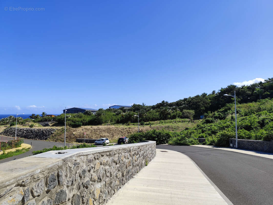 Terrain à SAINT-PIERRE