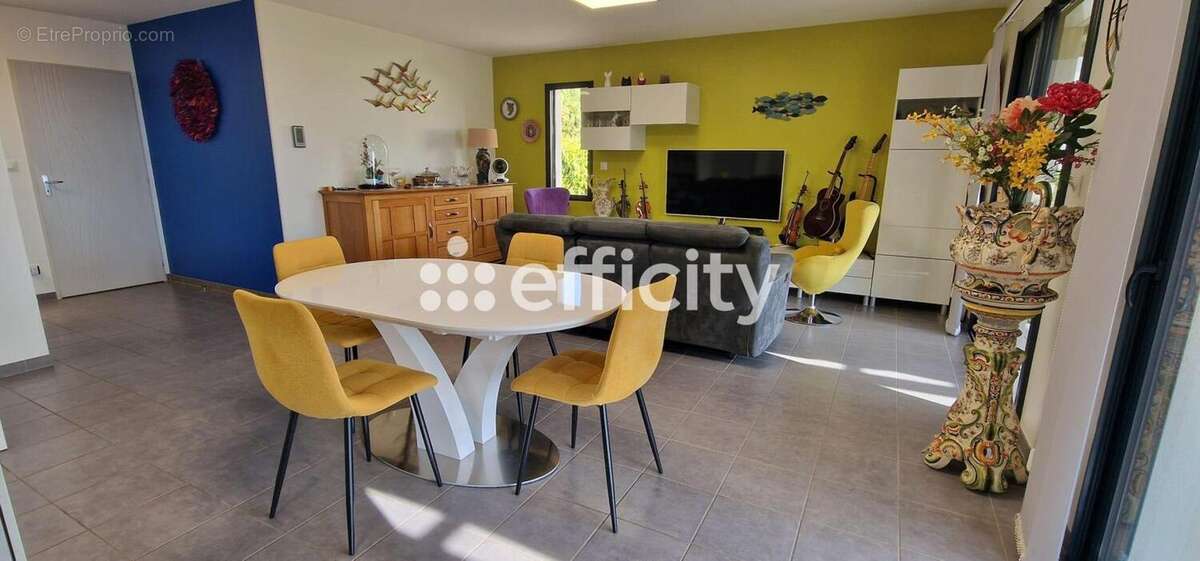 Maison 93 m² à Garat  - photo 4