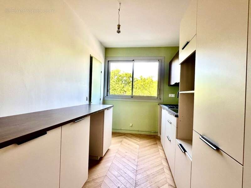 Appartement à MARSEILLE-9E