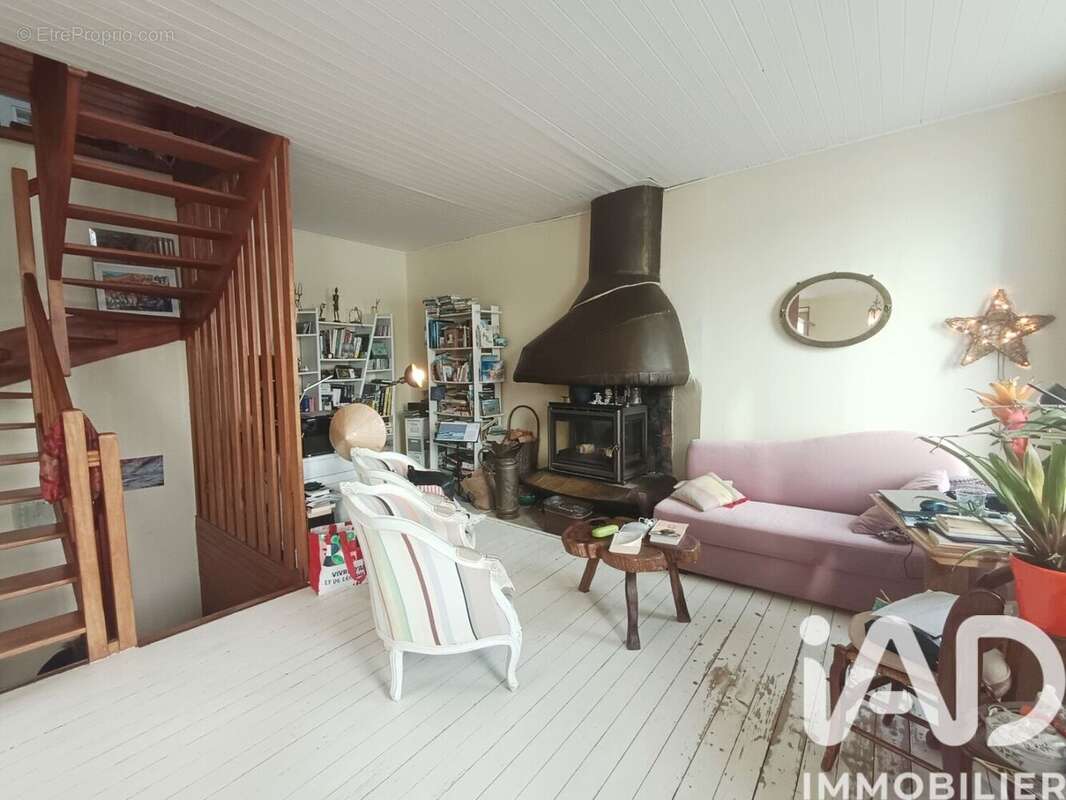 Photo 8 - Maison à LE RELECQ-KERHUON