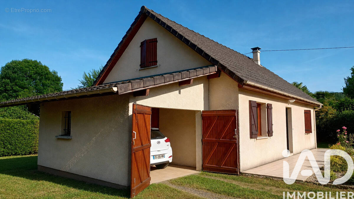 Photo 1 - Maison à SAINT-ABIT