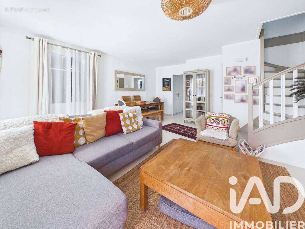 Photo 8 - Maison à LIEUSAINT