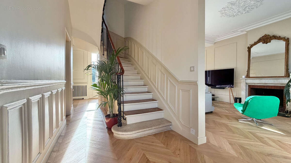 Maison à CORBEIL-ESSONNES