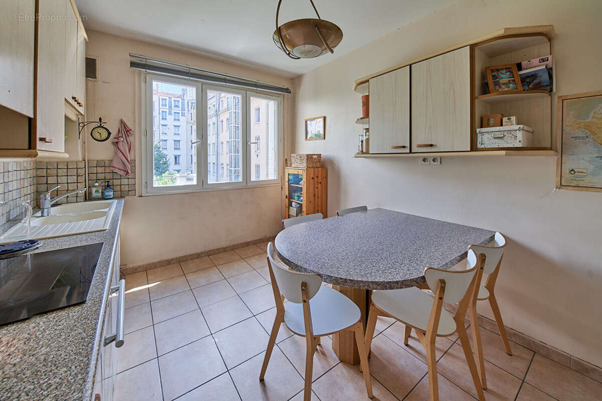 Appartement à LYON-6E