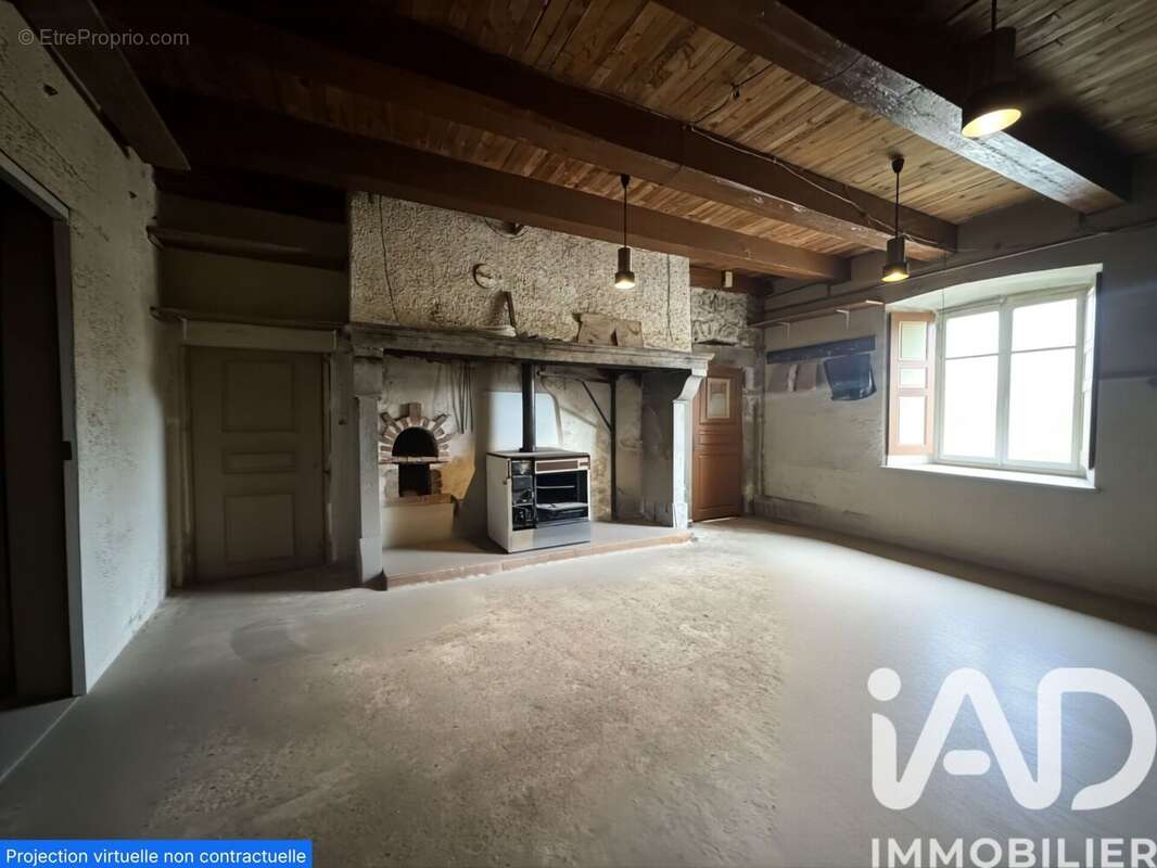 Appartement 208 m² à Fix-Saint-Geneys  - photo 6