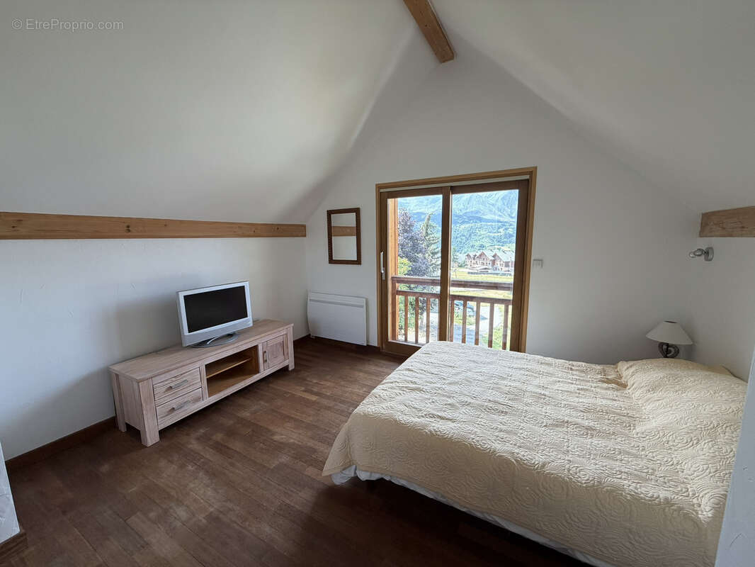 Emplacement idéal pour ce chalet au pied des pistes de ski ! - photo 21