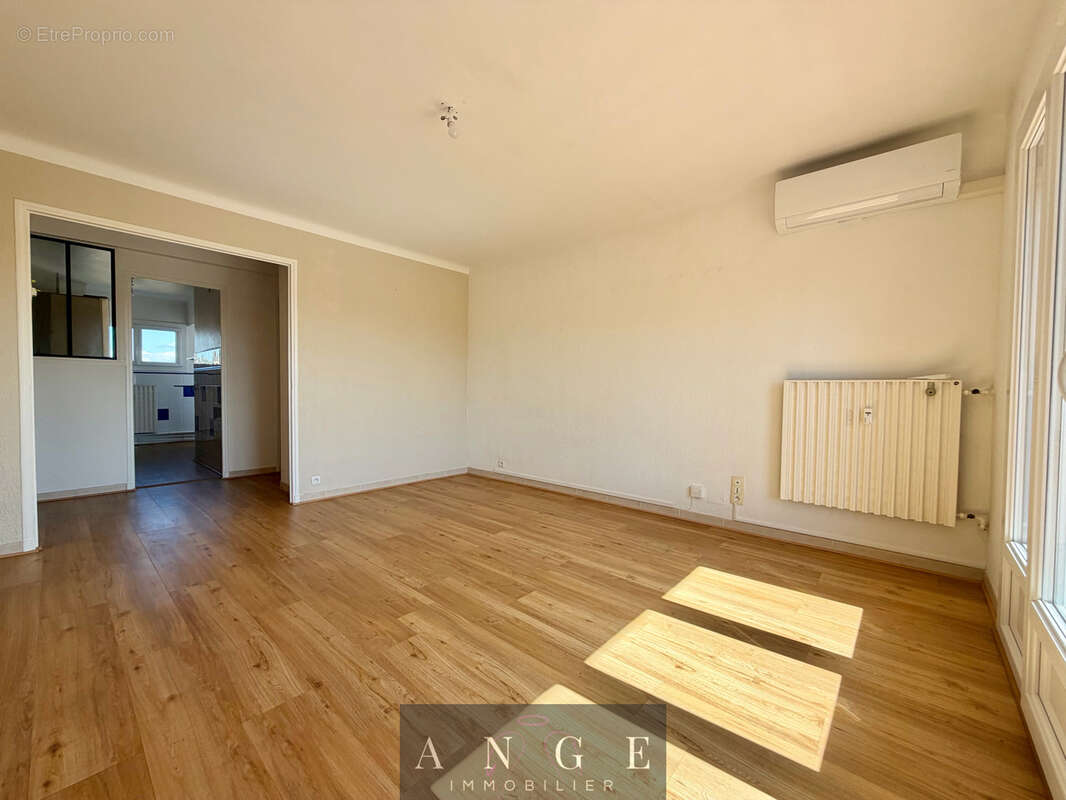 Appartement à HYERES