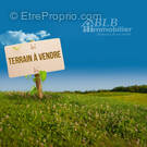 Terrain à LES ESSARTS-LE-ROI