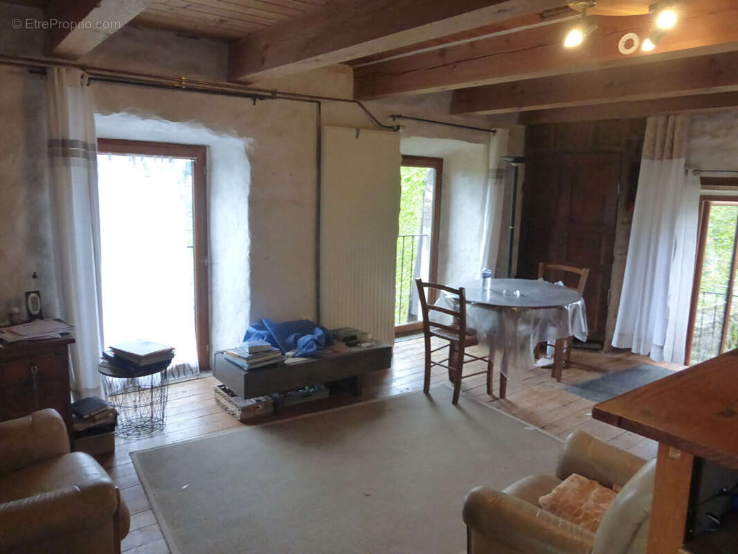 Maison à DAUZAT-SUR-VODABLE