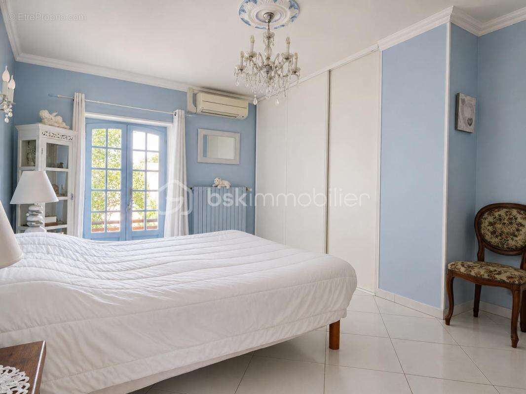Maison atypique de 172 m² - photo 17