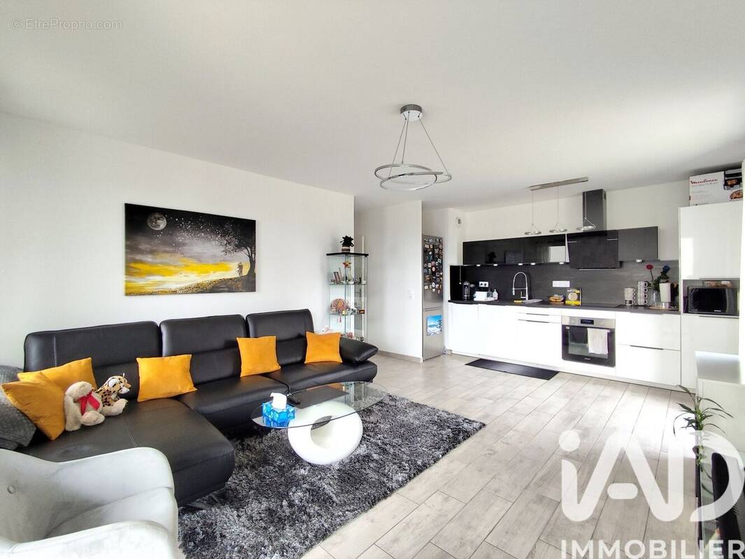 Photo 1 - Appartement à LES ULIS