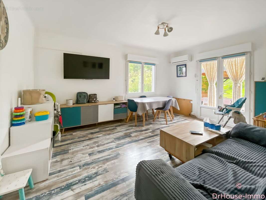 Maison à SAINT-MEDARD-DE-PRESQUE