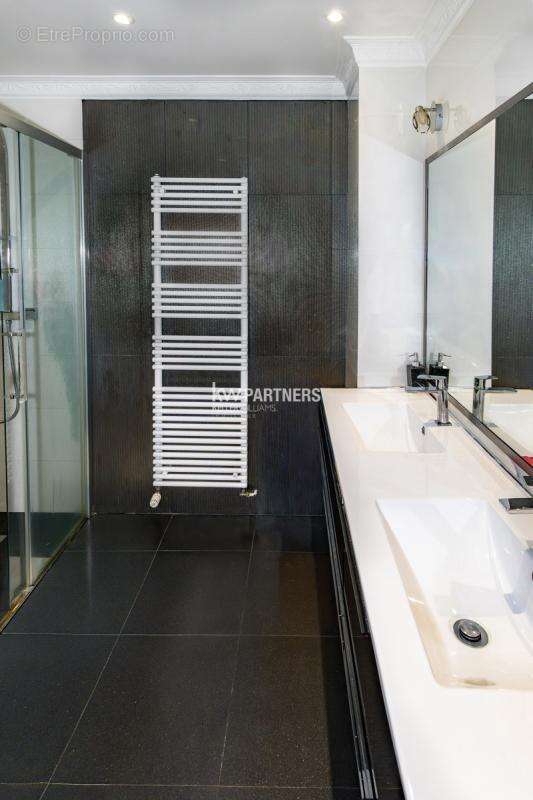 Maison à MORAINVILLIERS