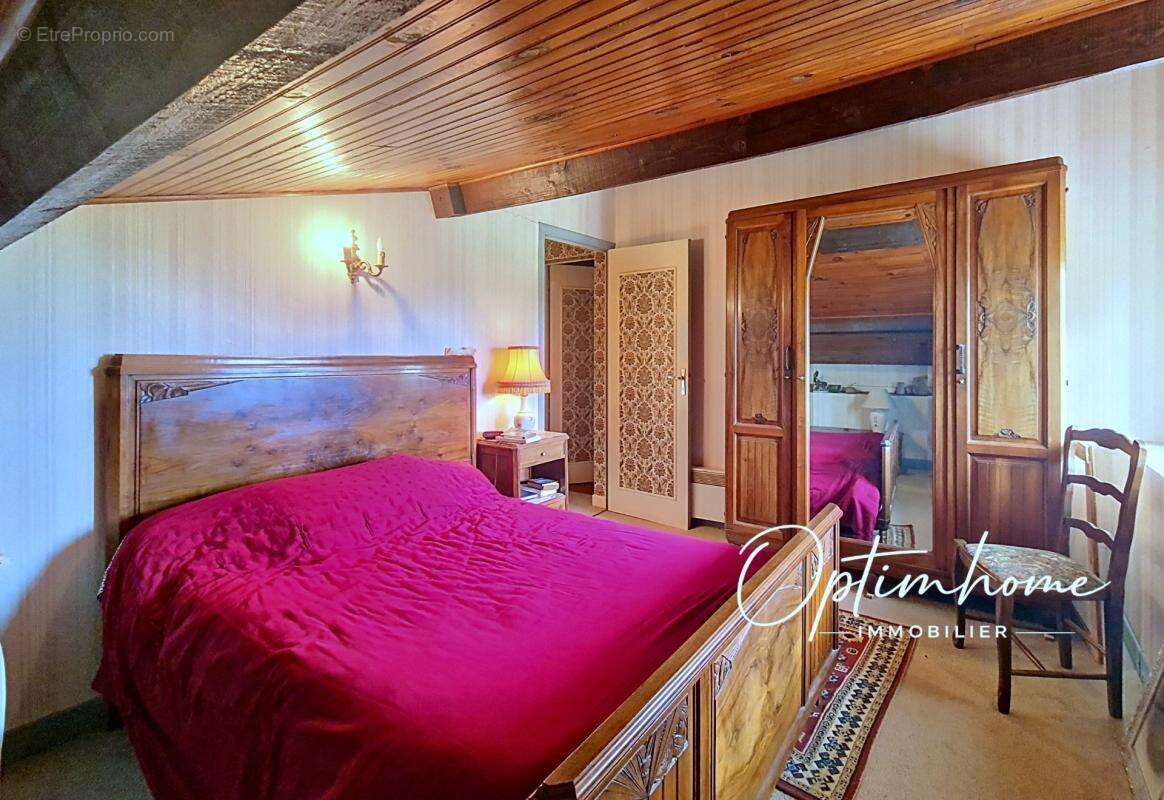 Maison de 223 m² avec vue dominante - photo 15