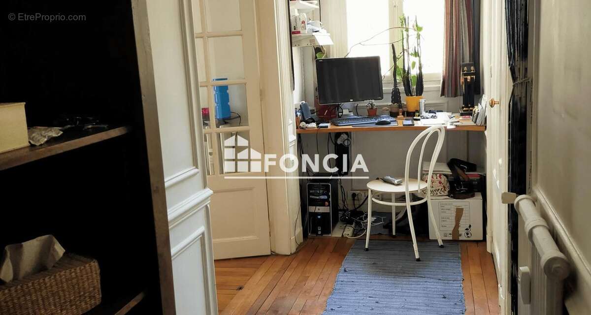 Appartement à PARIS-19E
