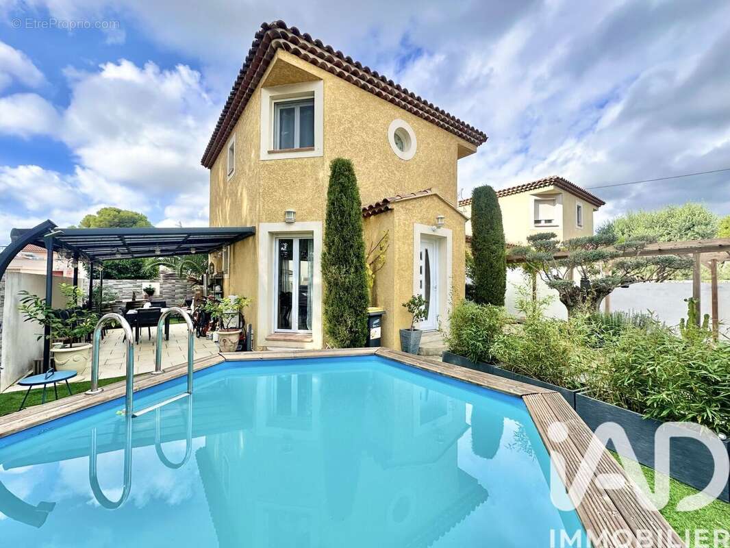 Photo 6 - Maison à SAINT-MITRE-LES-REMPARTS